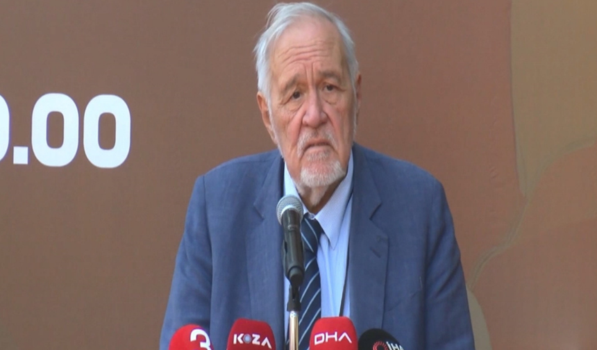 Tarihçi İlber Ortaylı 78 yaşında yaşamını yitirdi: Bakan Memişoğlu hastane önünde açıklama yaptı