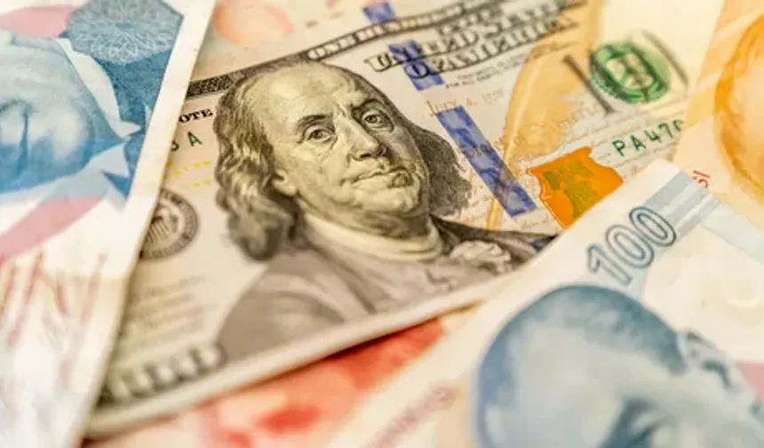 Döviz piyasasında hareketlilik: Dolar yükseldi, euro geriledi