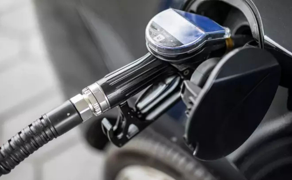 Motorin zammında sürpriz karar: Gözler gece yarısındaydı