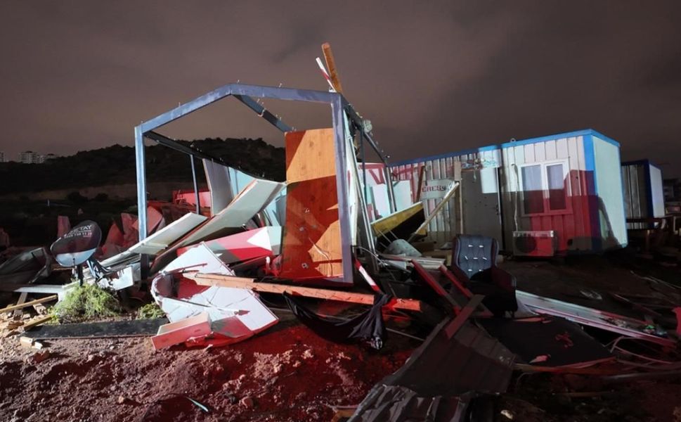 Antalya’da hortum dehşeti: İnşaat alanında 4 işçi yaşamını yitirdi