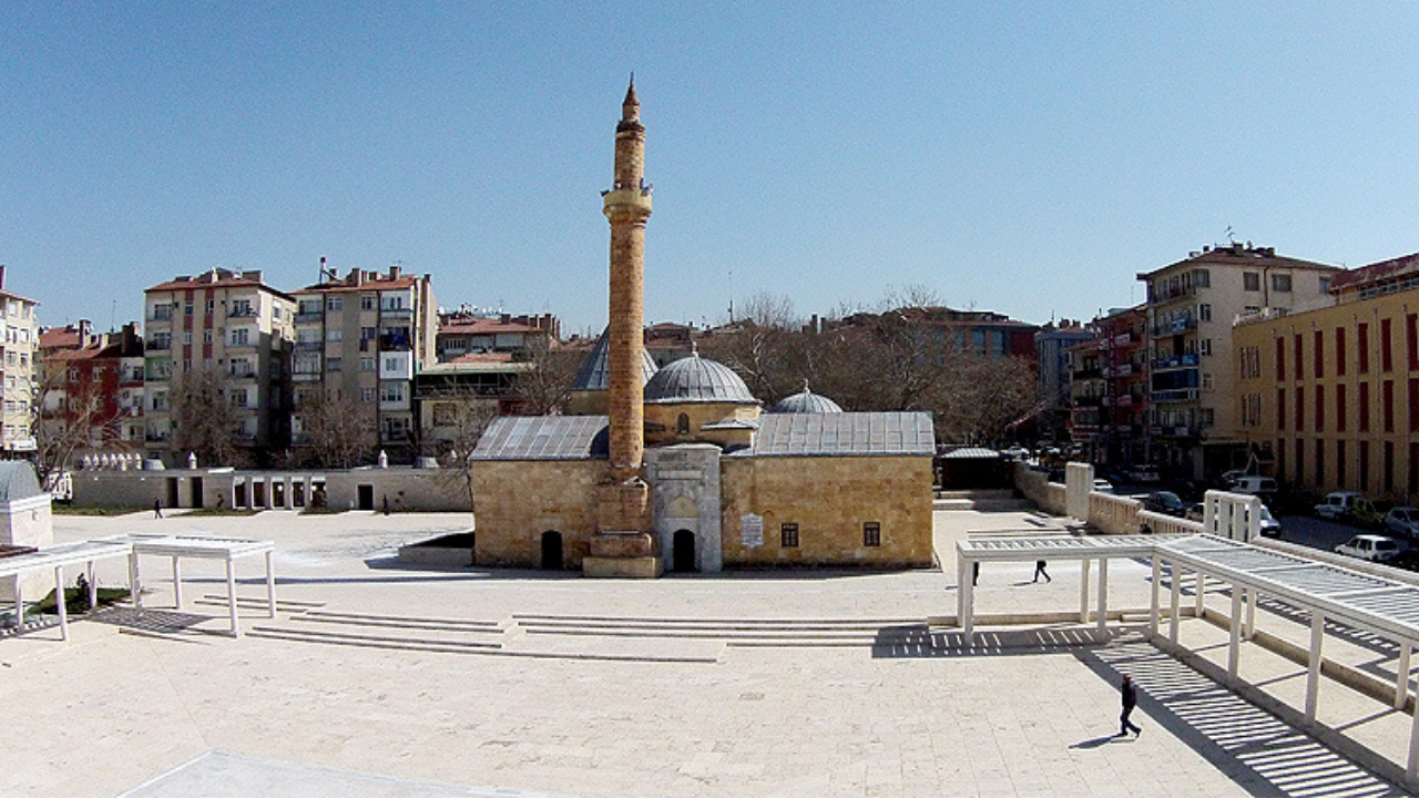  Ahi Evran Camii