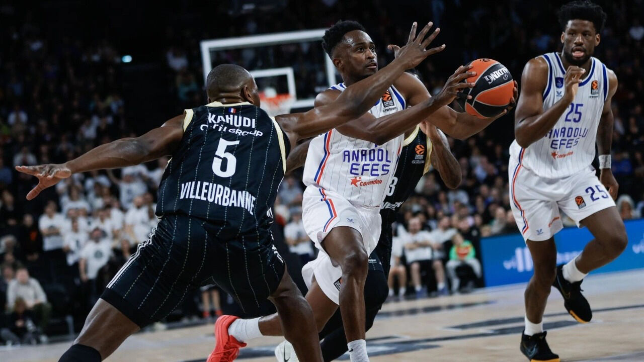 Anadolu Efes Üstünlüğü Koruyamadı