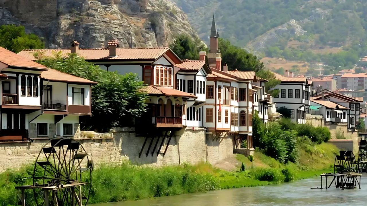 Doğa Ve Tarihin Kusursuz Uyumu Amasya Rehberi-8