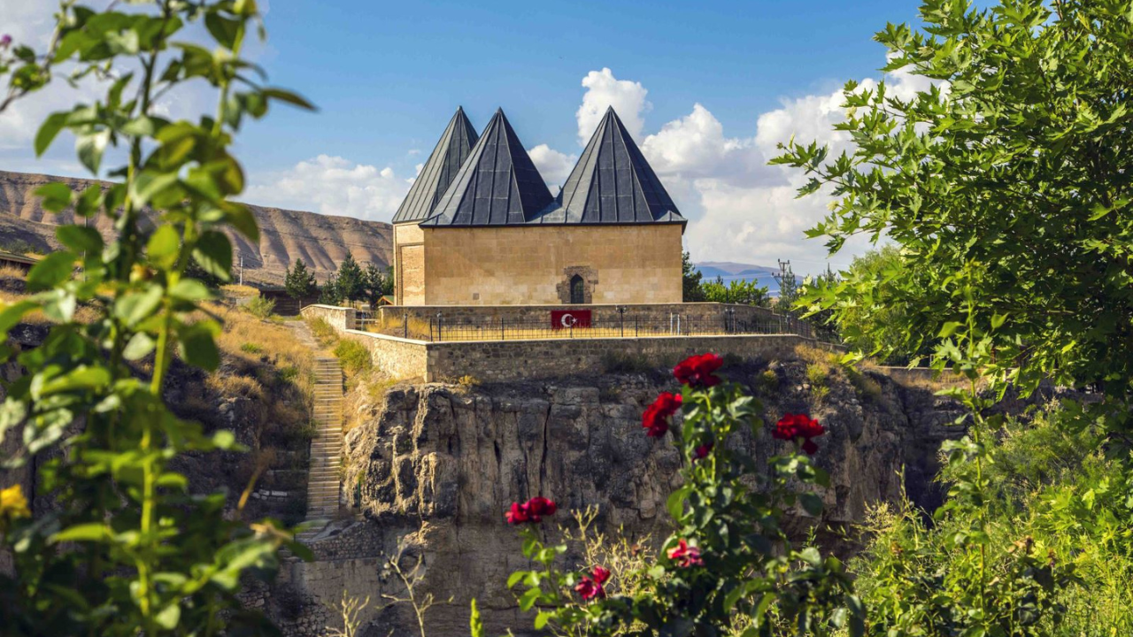 Erzincan’da Göz Alıcı Doğal Ve Tarihi Duraklar!-4