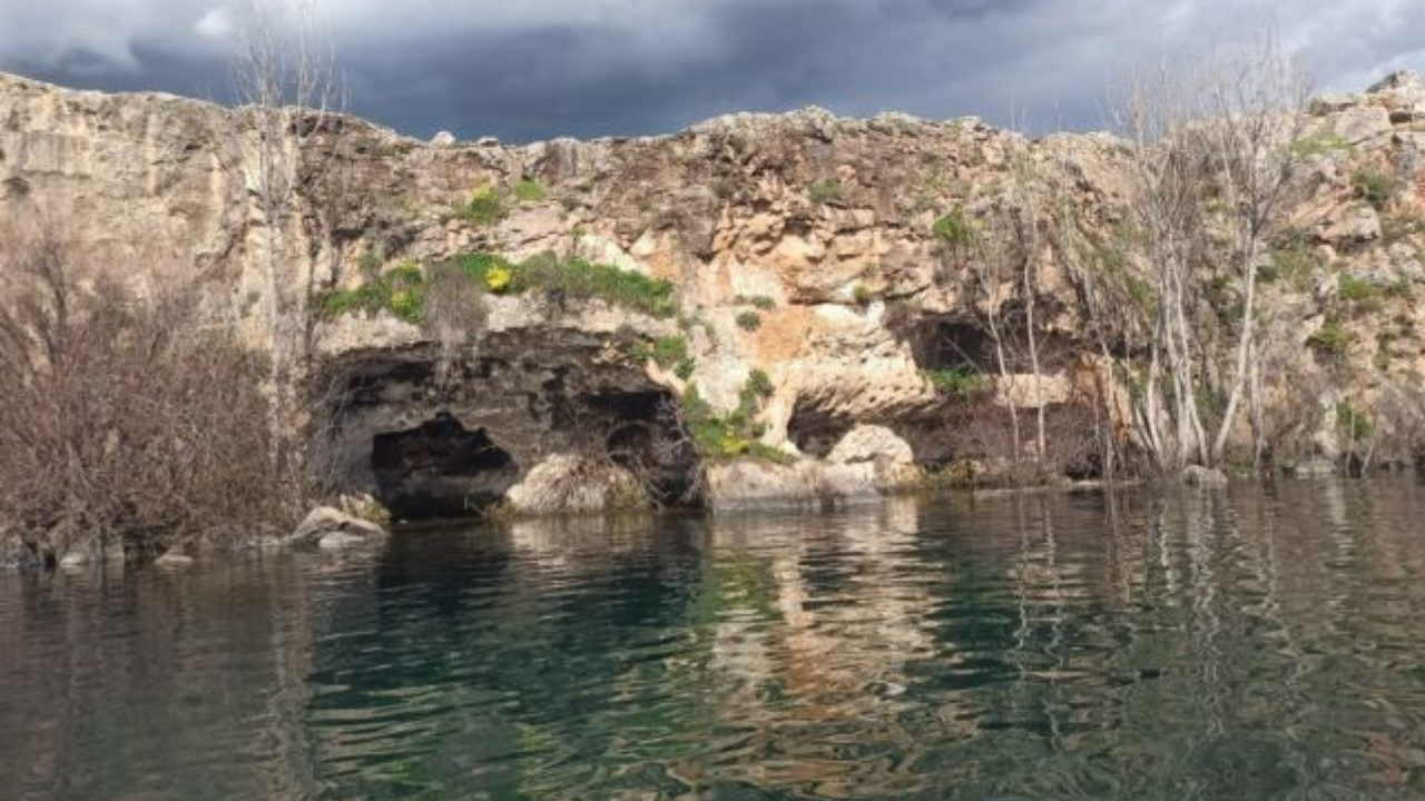 Gümüşkaya Mağaraları