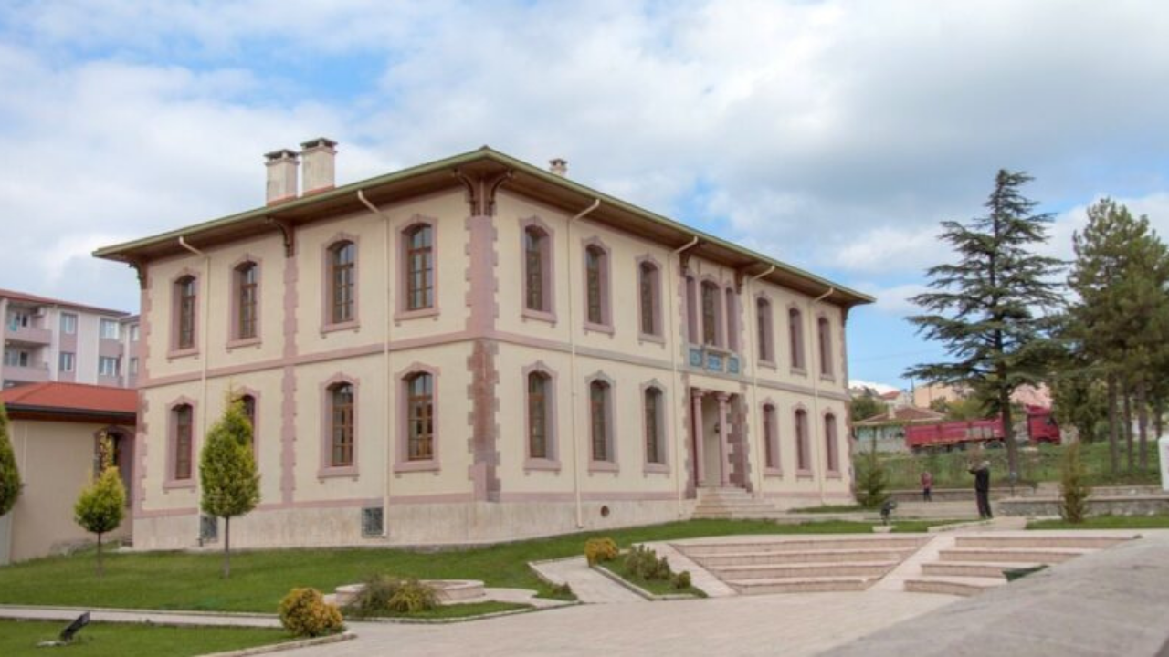 Hamidiye Külliyesi (Camii Ve İdadi)