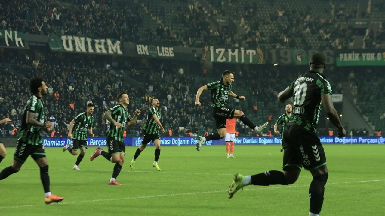 Kocaelispor Liderliği Korudu