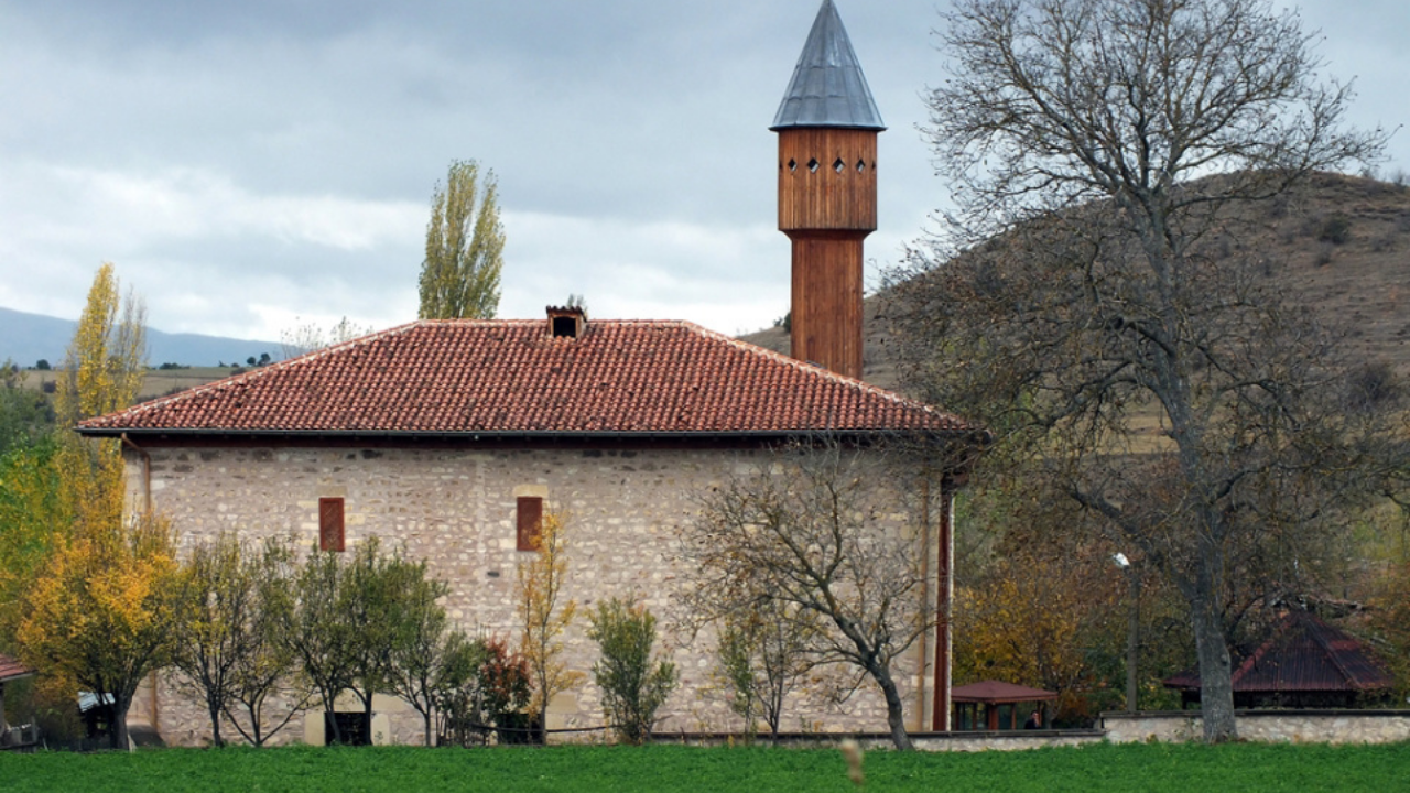 Mahmut Bey Camii