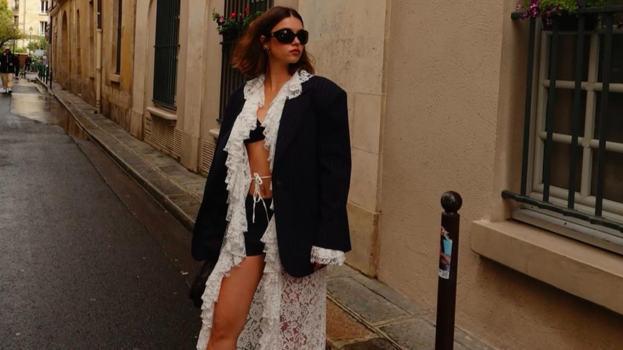 Afra Saraçoğlu Ev Adresi Ifşa Olunca Taşınmak Zorunda Kaldı! (2)