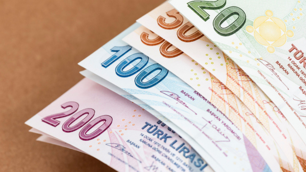 Memur ve emeklilerin seyyanen zam talebine Bakan Işıkhan'dan açıklama