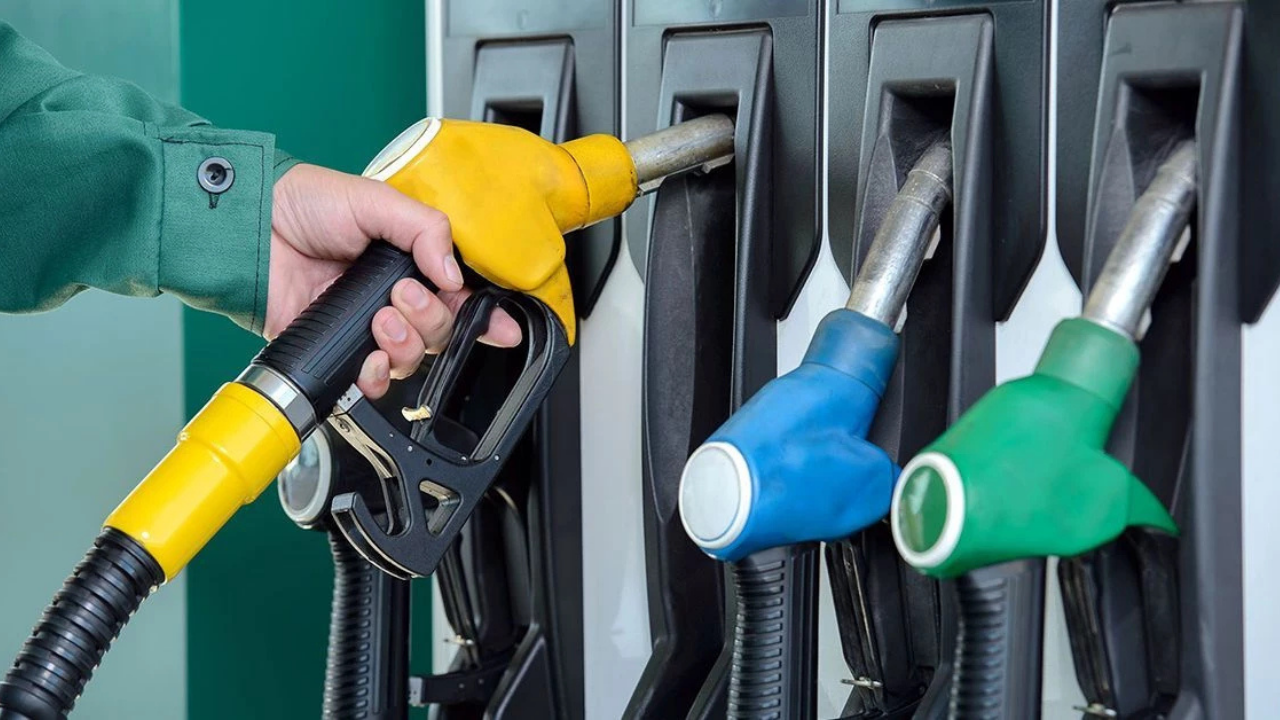 Motorin alacaklar dikkat: Gece yarısı fiyat değişikliği bekleniyor