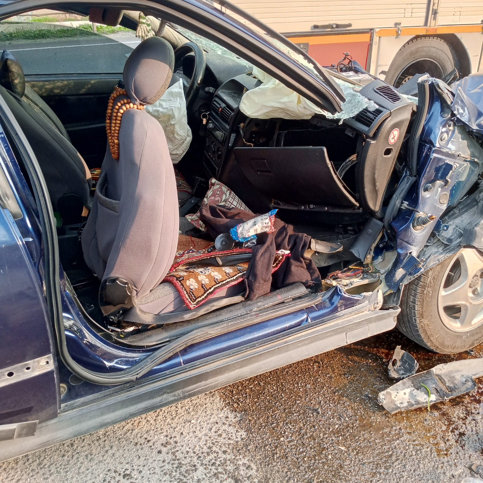 O T O M O B I L G U V E N L I K S E R I D I N D E D U R A N T A N K E 1004218 297968-1