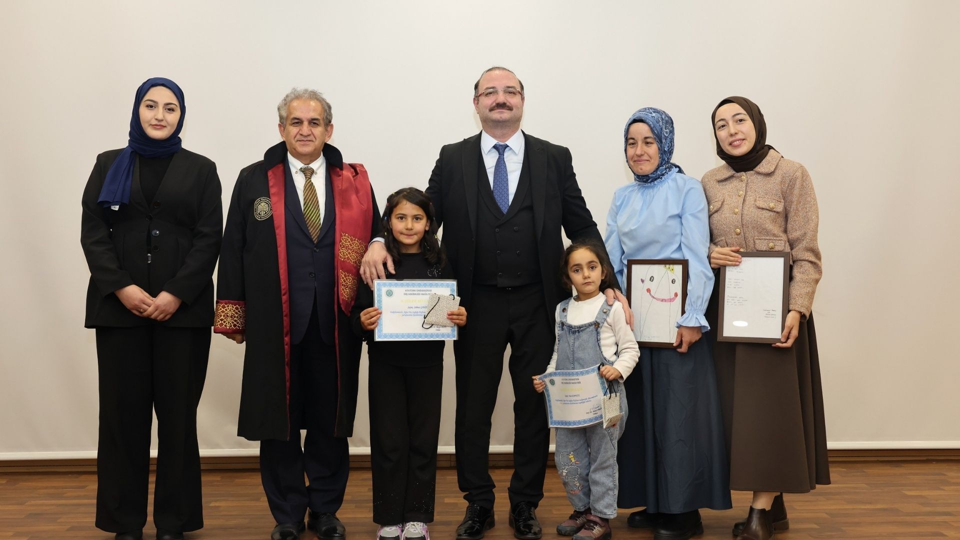 Geleceğin Diş Hekimleri Beyaz Önlüklerini Giydi (1)