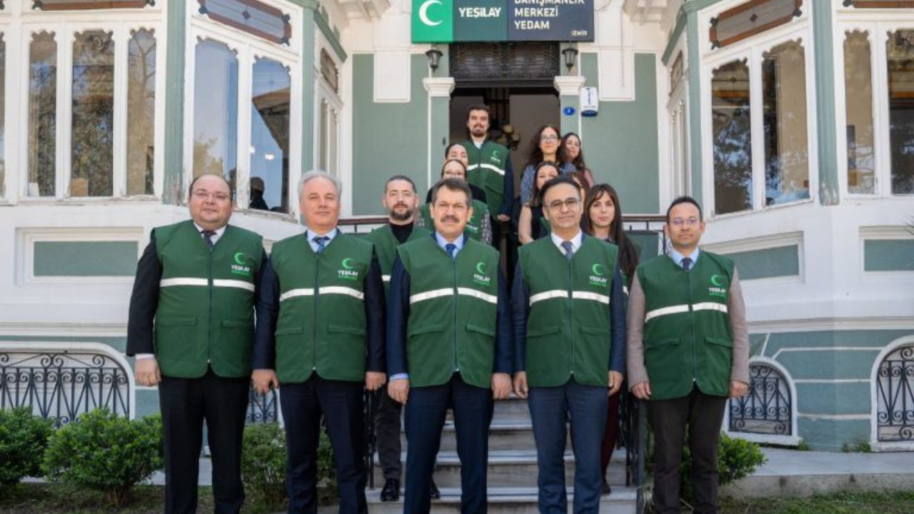 Ali Yeldan’dan Yeşilay İzmir Yeşilay Danışmanlık Merkezi’ne Ziyaret-1