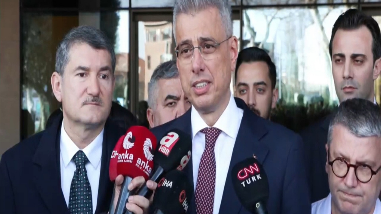 Tarihçi İlber Ortaylı 78 yaşında yaşamını yitirdi