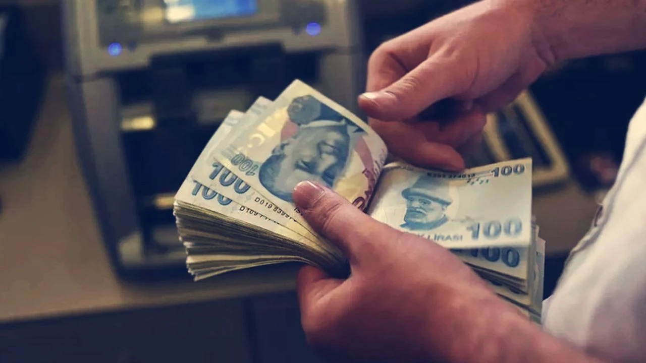 Bütçede 9 Aylık Açık 1,84 Trilyon Lirayı Aştı!